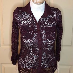 Women’s XS open lace button up cranberry top